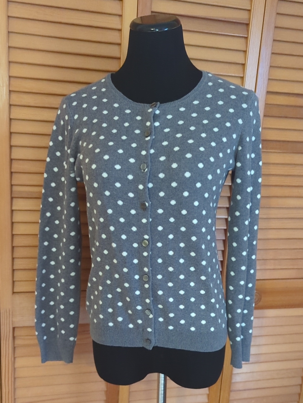 3/$15 Ann Taylor 100% Cotton Grey White Polka Dot Cardigan Sweater Size Medium